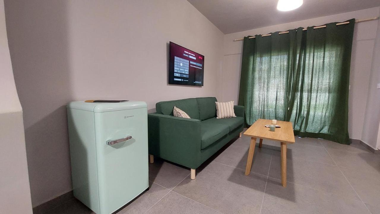 Jimmy'S Place Ártemida Kültér fotó